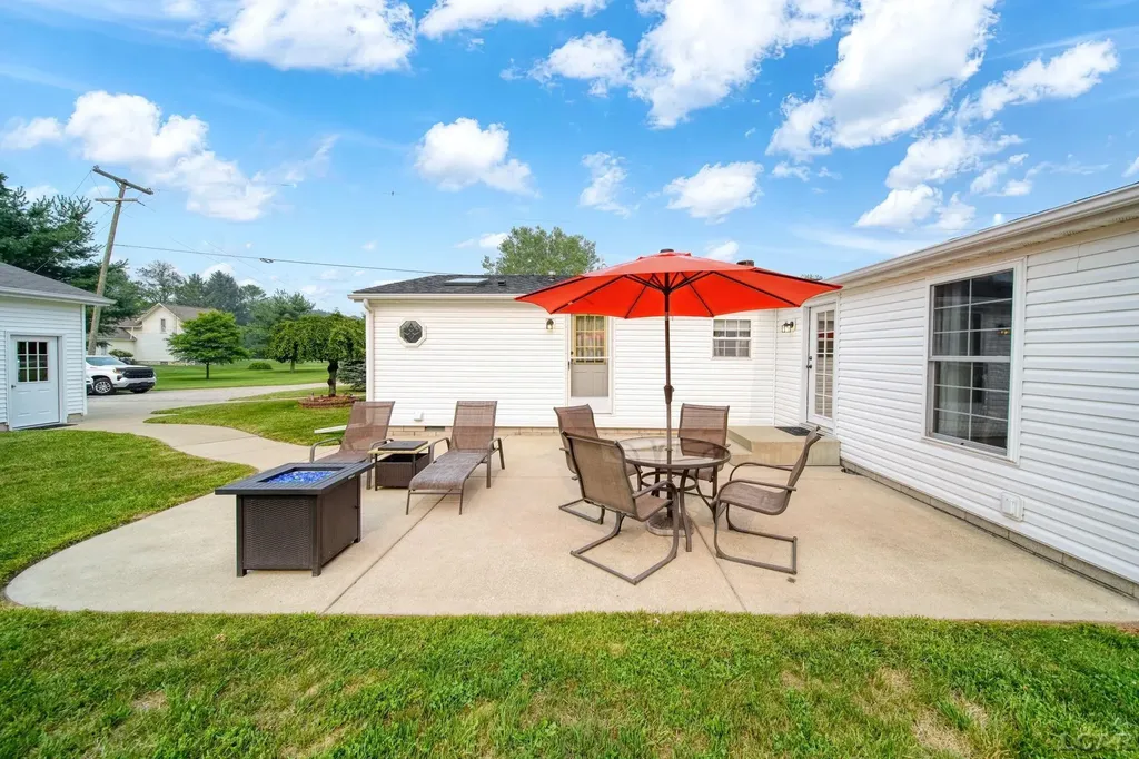 1052 Meanwell Road Dundee Township MI 48131