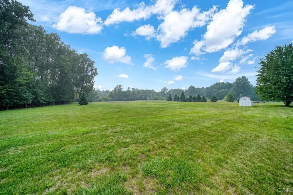 1052 Meanwell Road Dundee Township MI 48131
