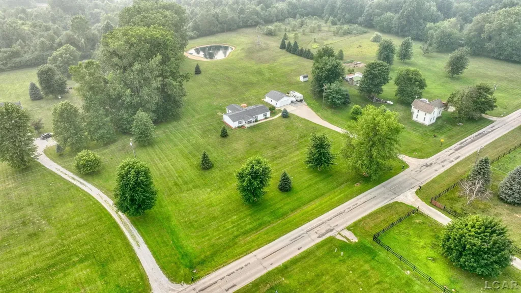 1052 Meanwell Road Dundee Township MI 48131