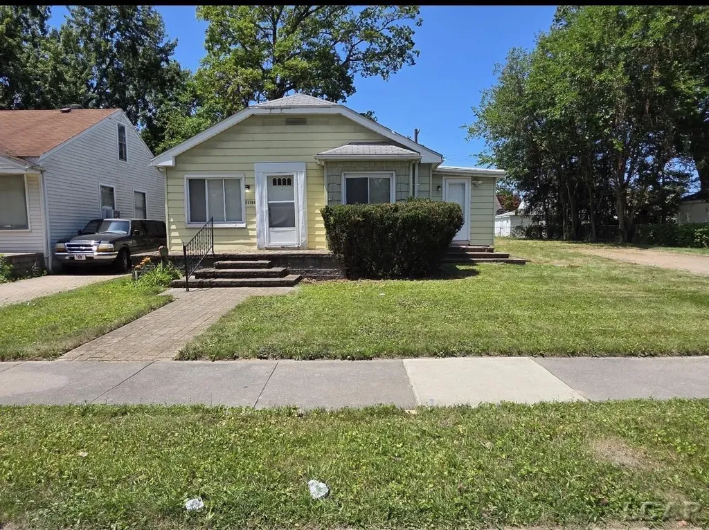 23785 Vance Street Hazel Park City MI 48030