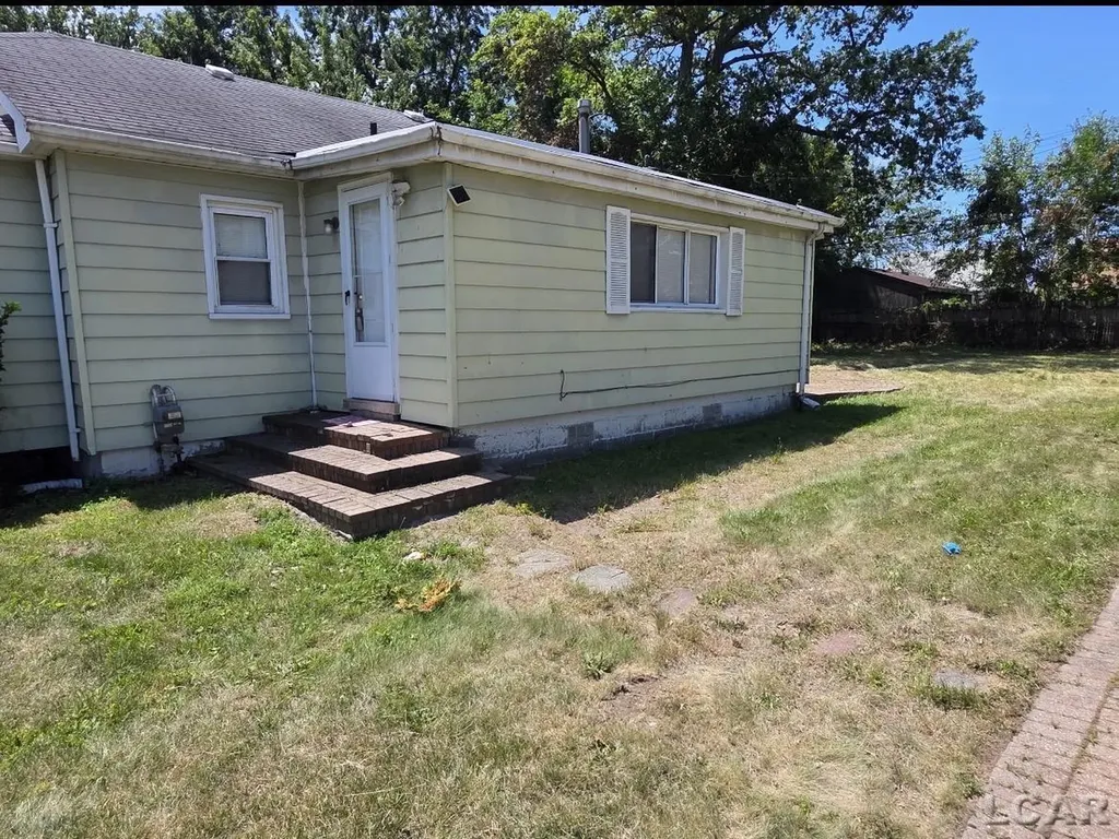 23785 Vance Street Hazel Park City MI 48030