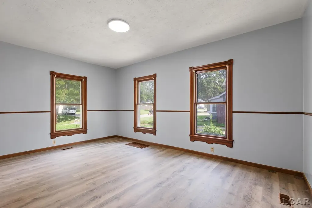 102 N Division Street Tecumseh City MI 49286