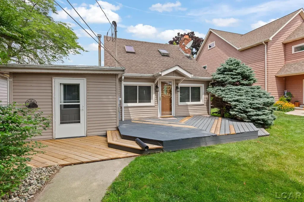 2792 Round Lake Highway Rollin Township MI 49253