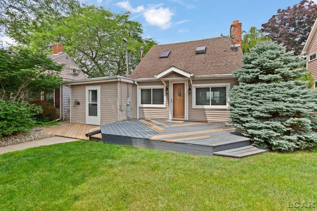 2792 Round Lake Highway Rollin Township MI 49253