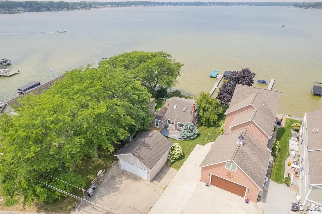2792 Round Lake Highway Rollin Township MI 49253