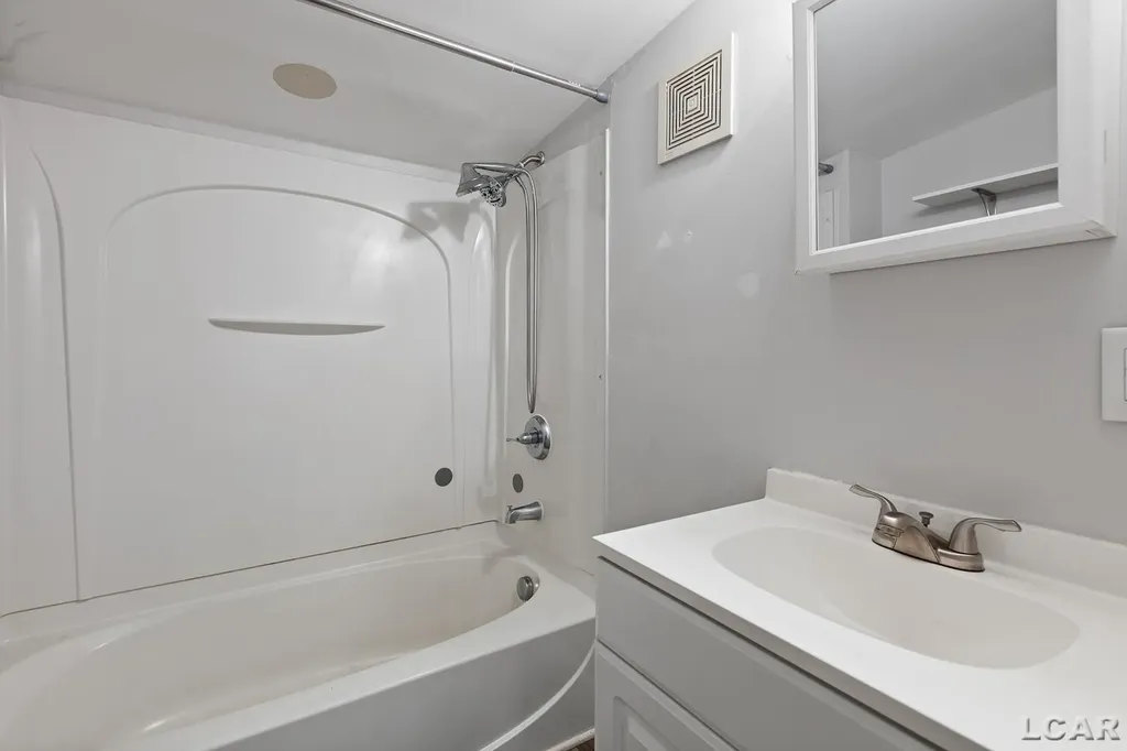 3066 Bent Oak Highway Adrian Township MI 49221