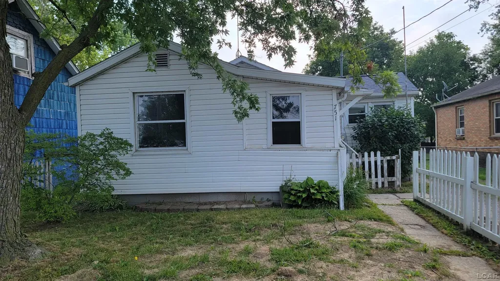 751 James Street Adrian City MI 49221