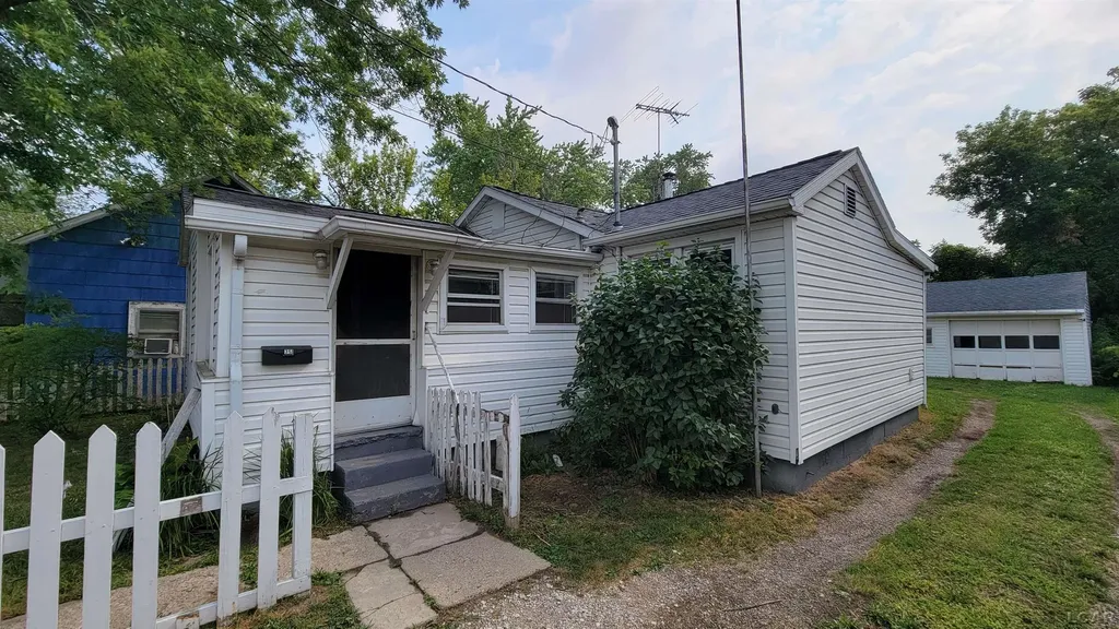751 James Street Adrian City MI 49221