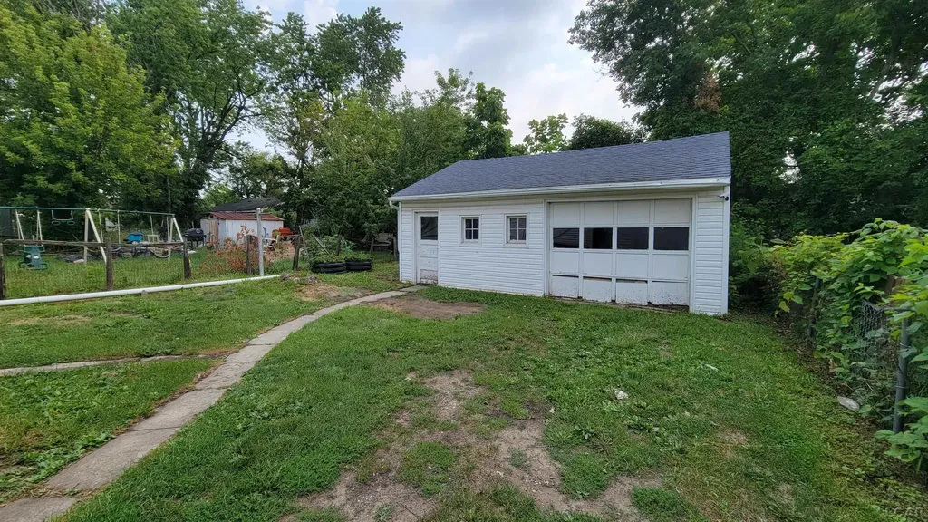 751 James Street Adrian City MI 49221