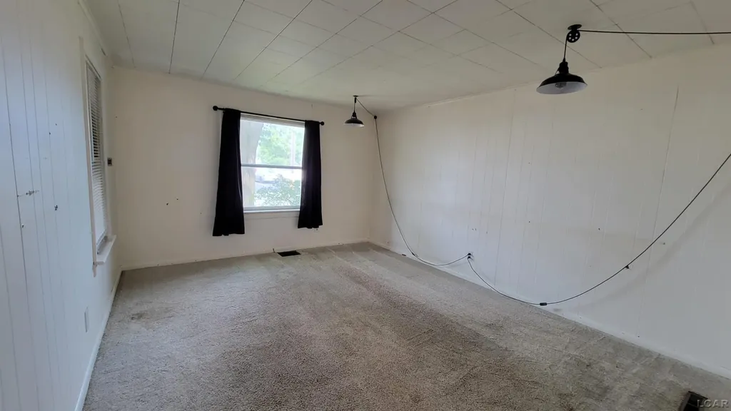 751 James Street Adrian City MI 49221