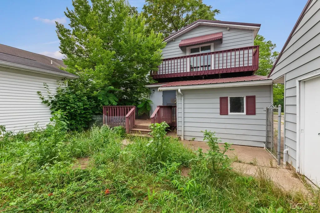 124 Bent Oak Avenue Adrian City MI 49221