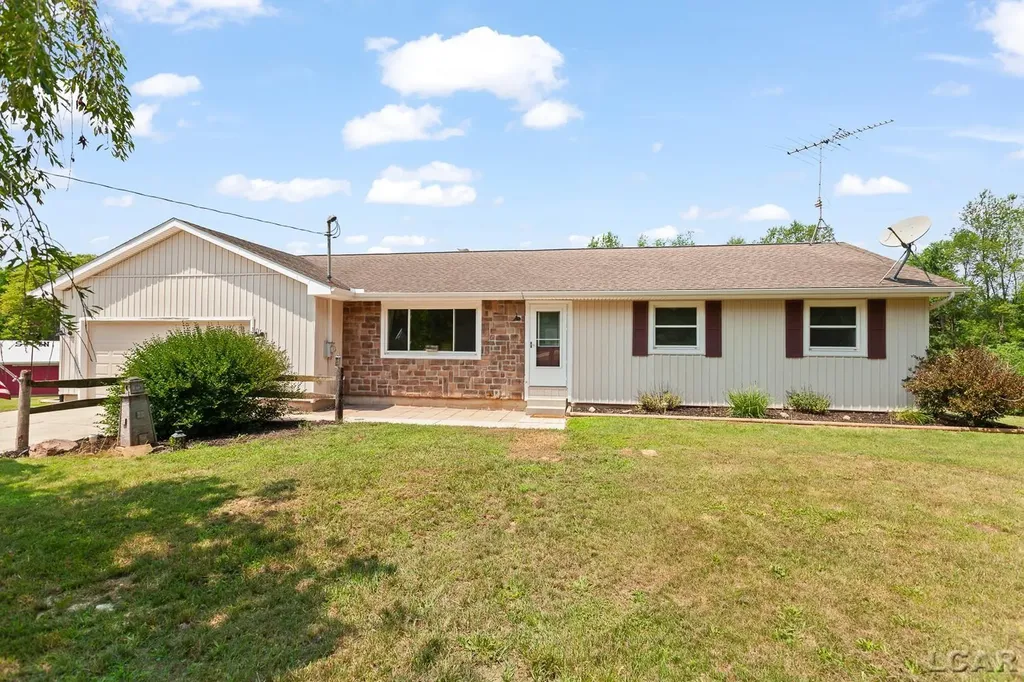 5802 Rogers Highway Raisin Township MI 49286