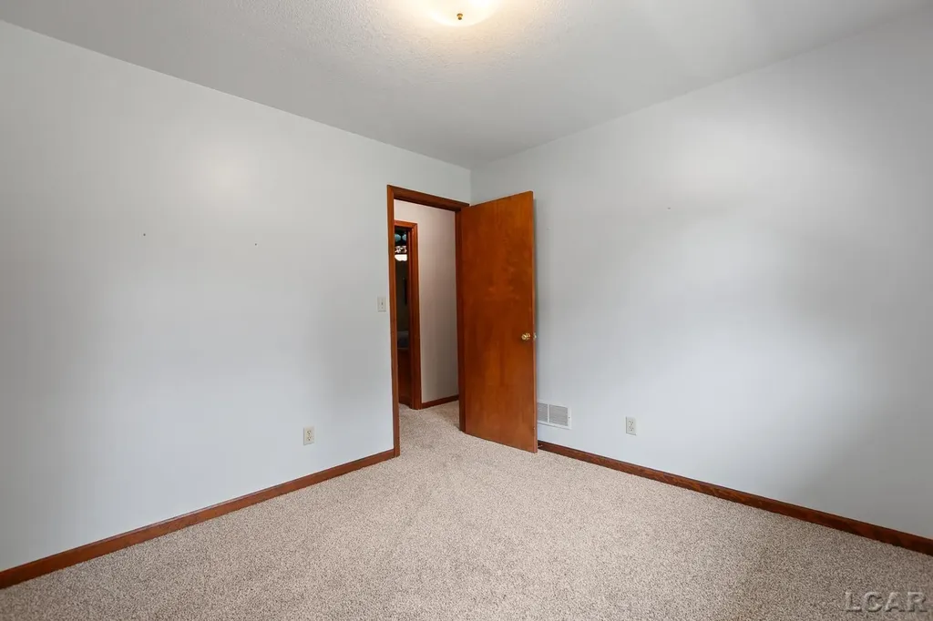 5802 Rogers Highway Raisin Township MI 49286