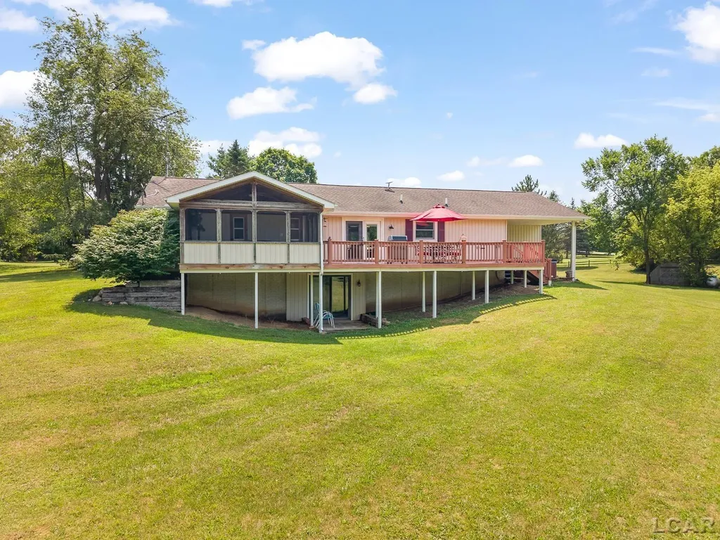 5802 Rogers Highway Raisin Township MI 49286