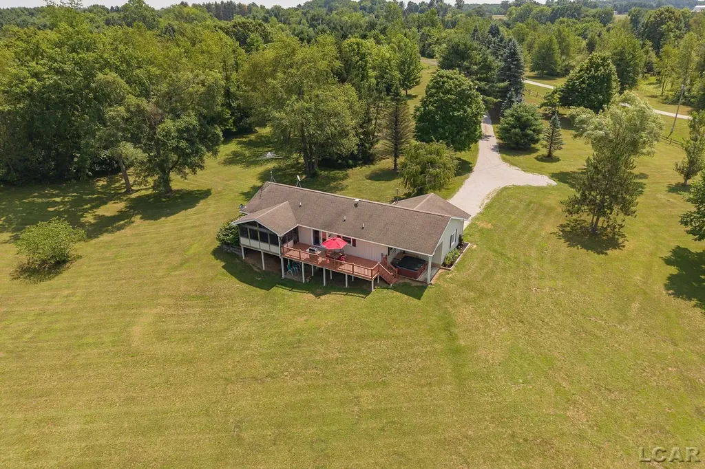 5802 Rogers Highway Raisin Township MI 49286