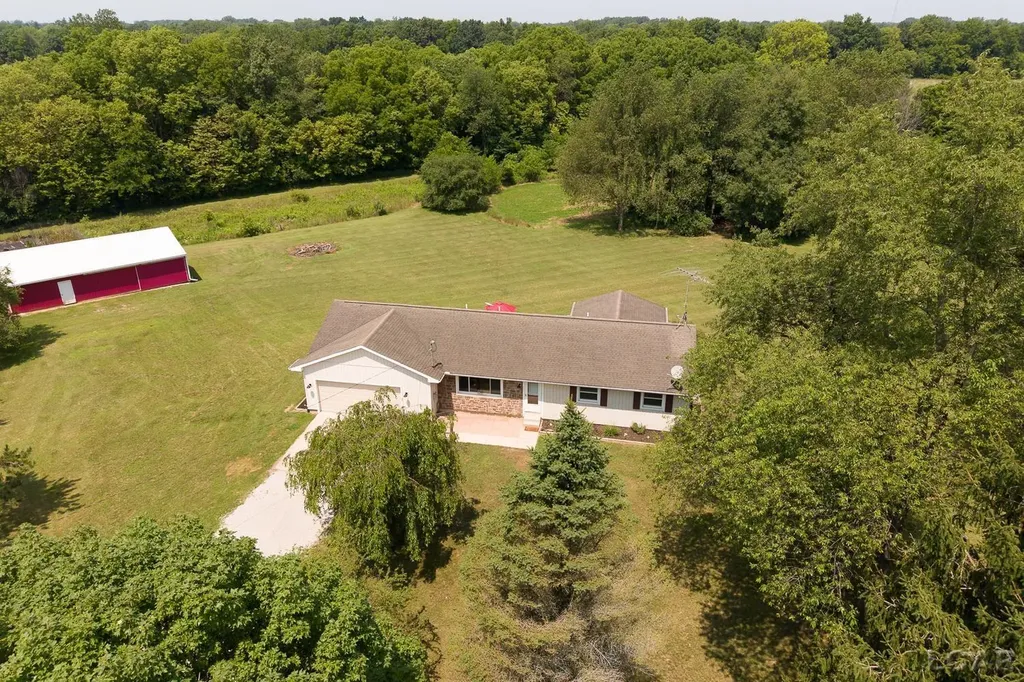5802 Rogers Highway Raisin Township MI 49286