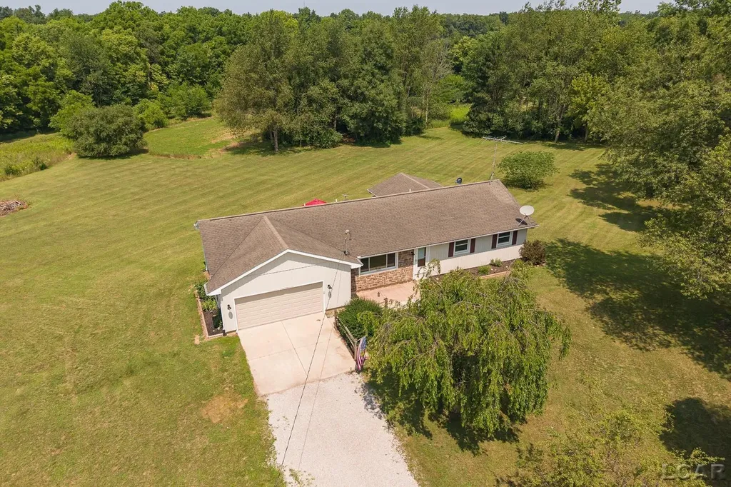 5802 Rogers Highway Raisin Township MI 49286