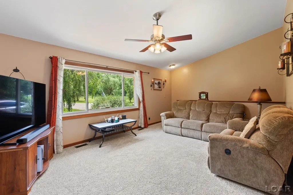 5802 Rogers Highway Raisin Township MI 49286