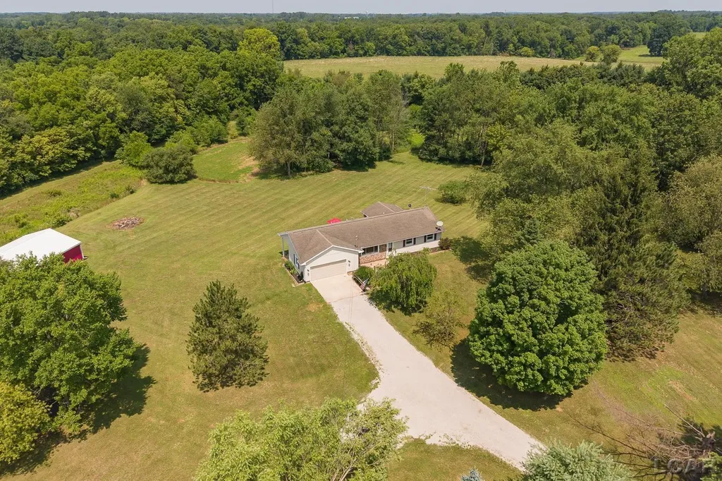 5802 Rogers Highway Raisin Township MI 49286