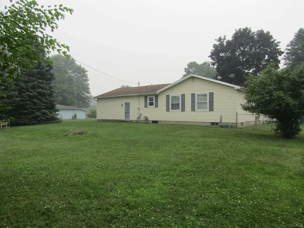 1109 Jane Street Tecumseh City MI 49286