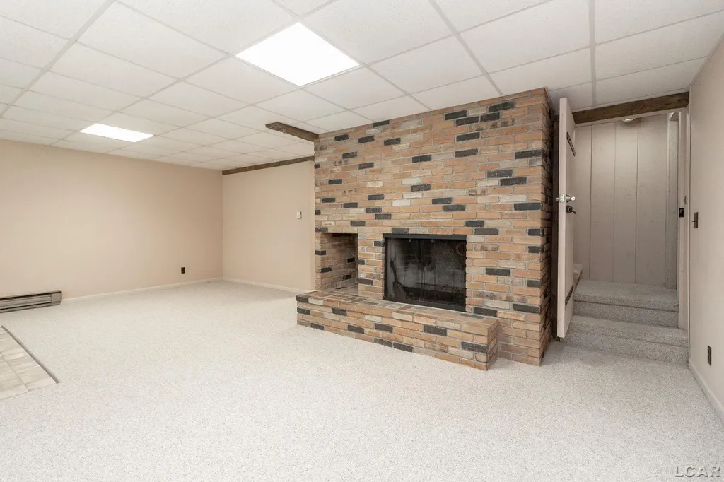 11726 Killarney Hwy Highway Cambridge Township MI 49230