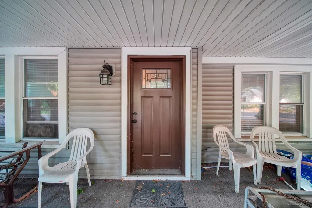 317 E Maple Avenue Adrian City MI 49221