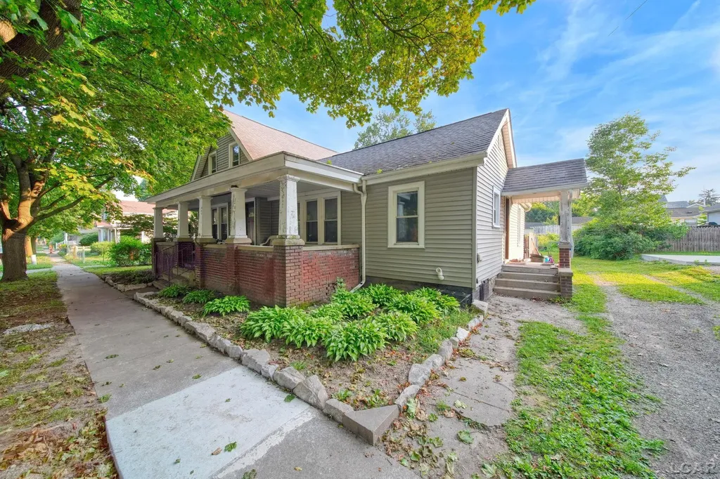 317 E Maple Avenue Adrian City MI 49221