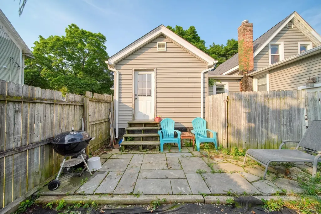 317 E Maple Avenue Adrian City MI 49221
