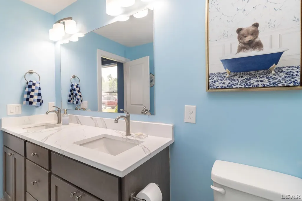 2019 Green Acres Drive Adrian City MI 49221