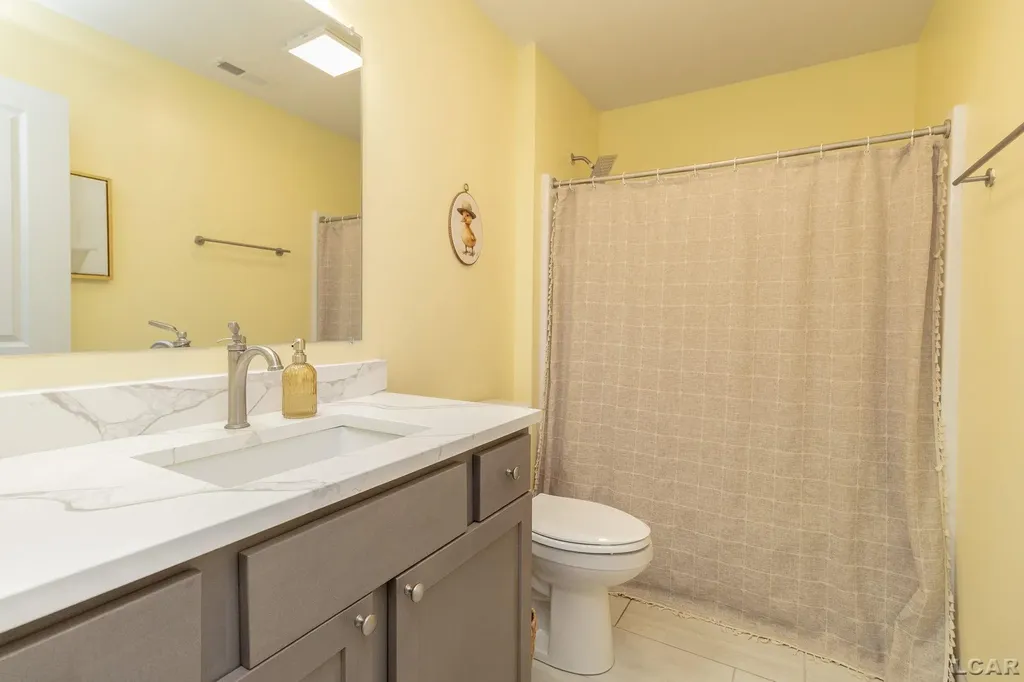 2019 Green Acres Drive Adrian City MI 49221