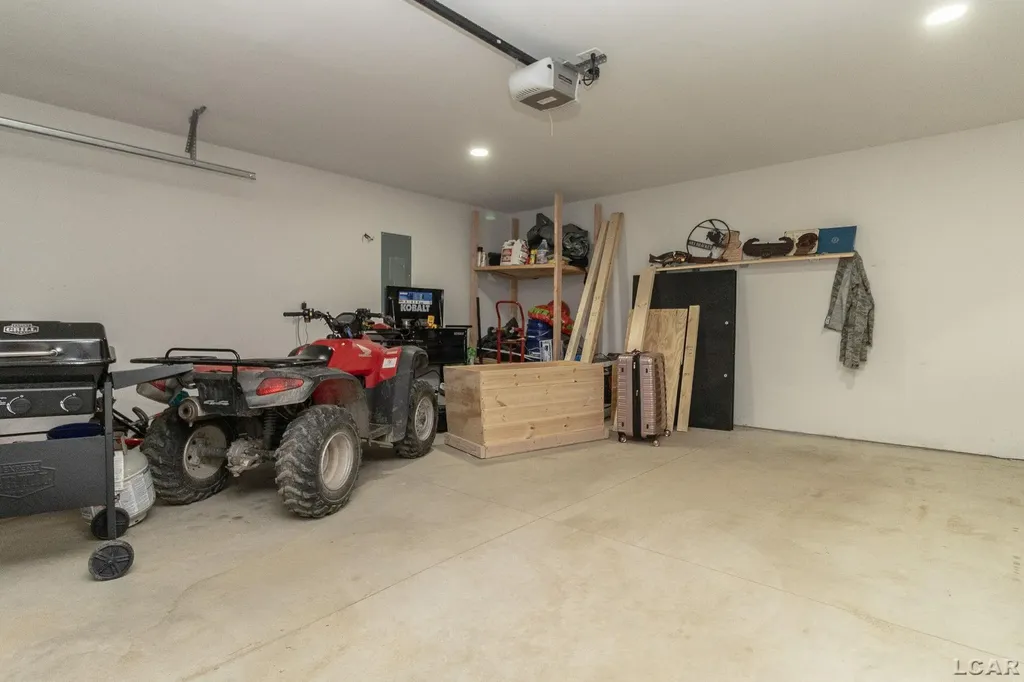 2019 Green Acres Drive Adrian City MI 49221
