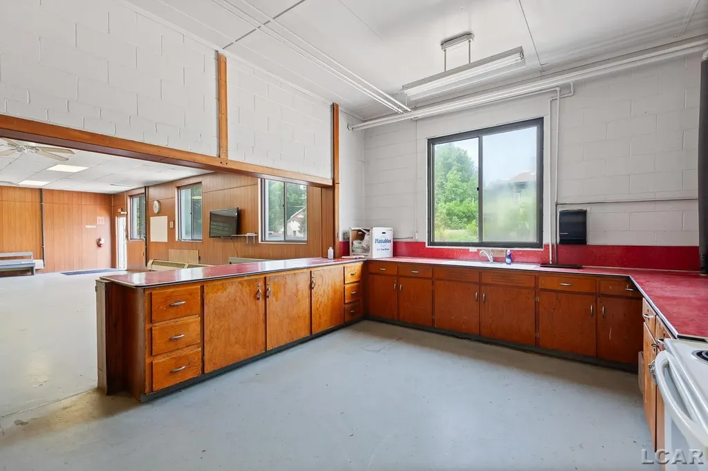 6326 E Us-223 Highway Palmyra Township MI 49268