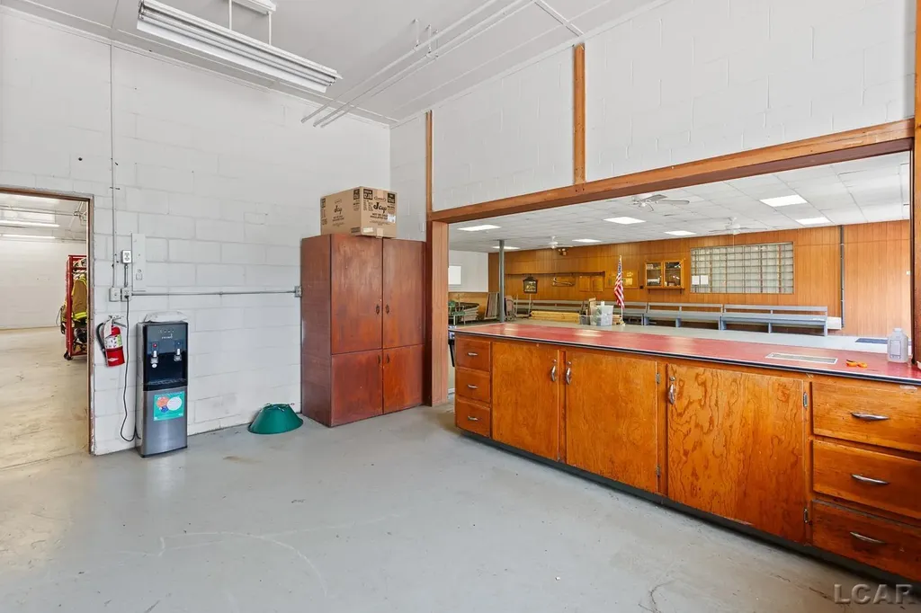 6326 E Us-223 Highway Palmyra Township MI 49268