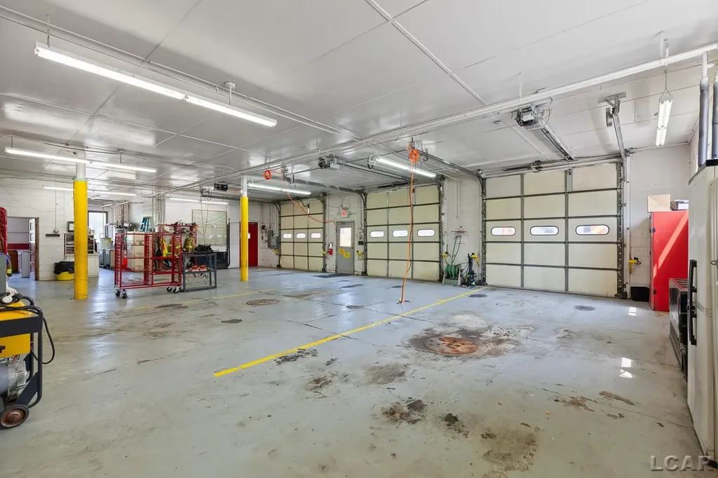 6326 E Us-223 Highway Palmyra Township MI 49268