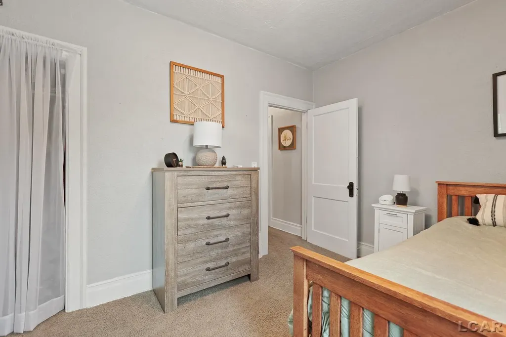 726 Croswell Street Adrian City MI 49221