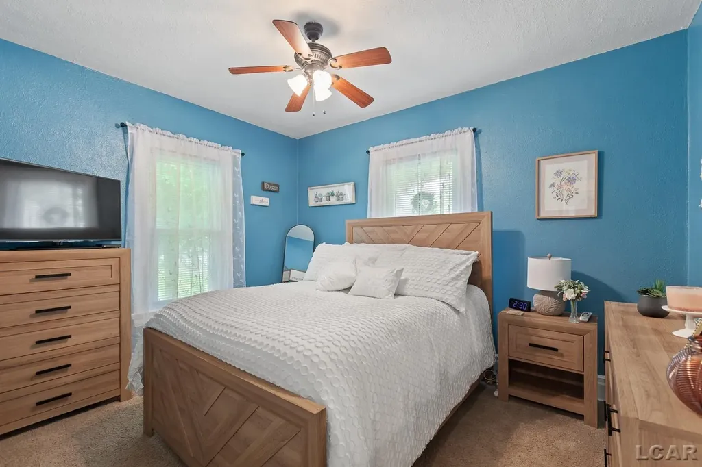 726 Croswell Street Adrian City MI 49221