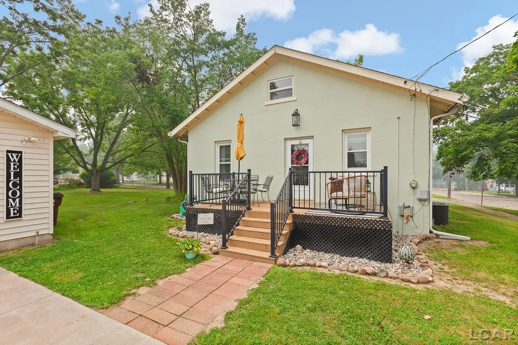 726 Croswell Street Adrian City MI 49221