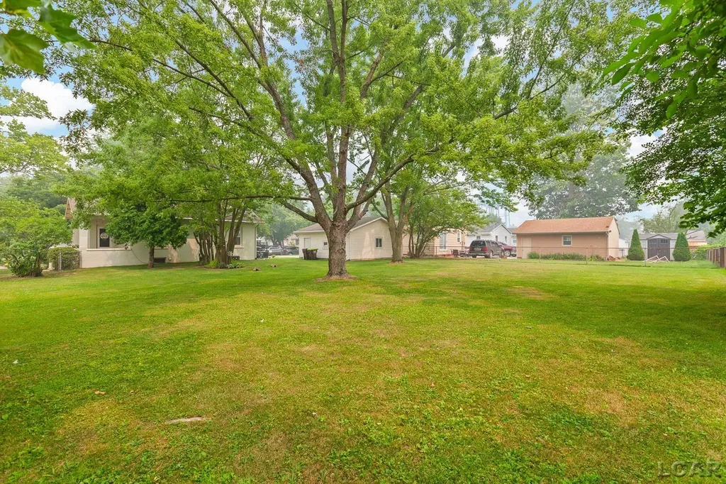 726 Croswell Street Adrian City MI 49221
