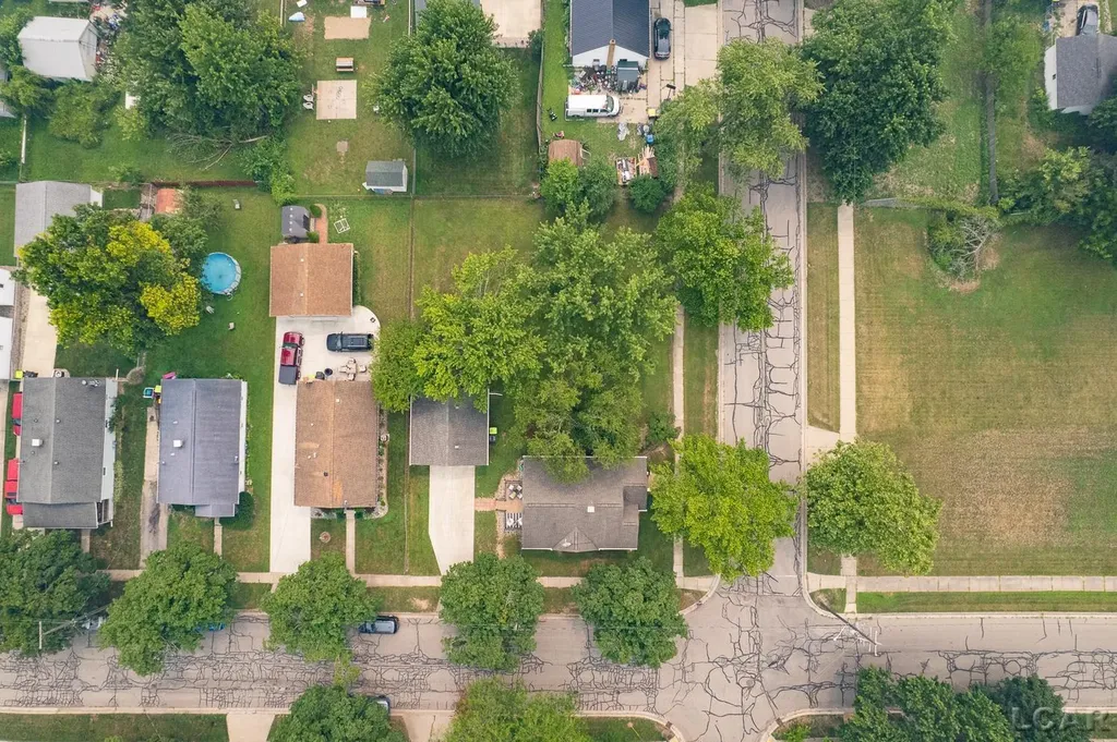 726 Croswell Street Adrian City MI 49221