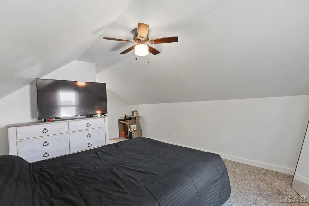 568 Northwestern Drive Adrian City MI 49221