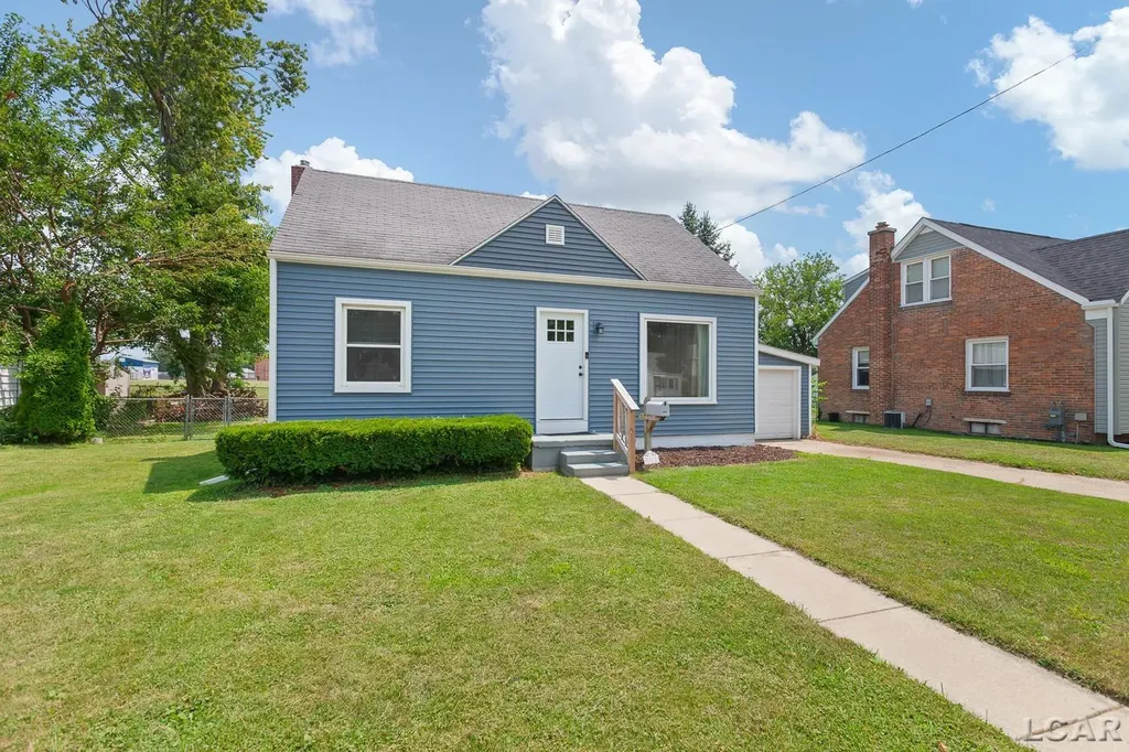 568 Northwestern Drive Adrian City MI 49221
