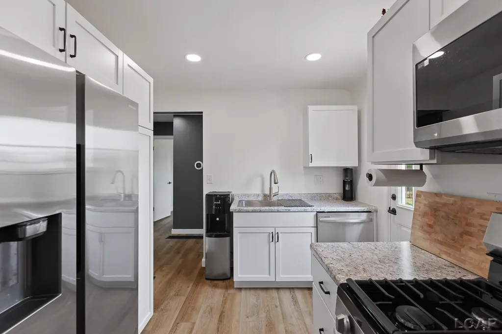 568 Northwestern Drive Adrian City MI 49221