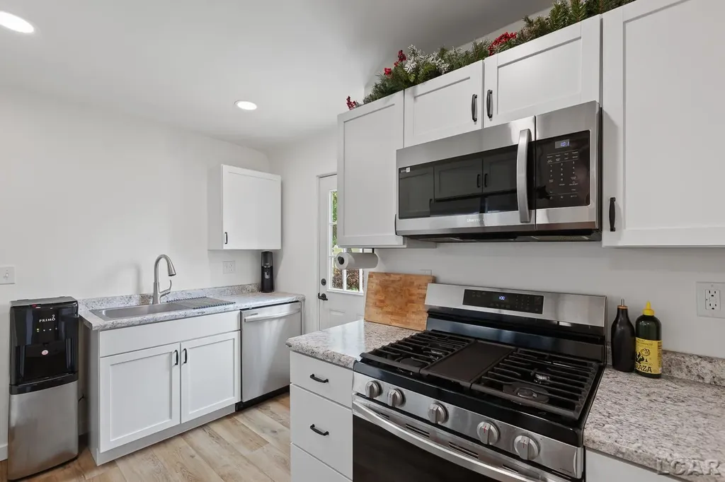 568 Northwestern Drive Adrian City MI 49221
