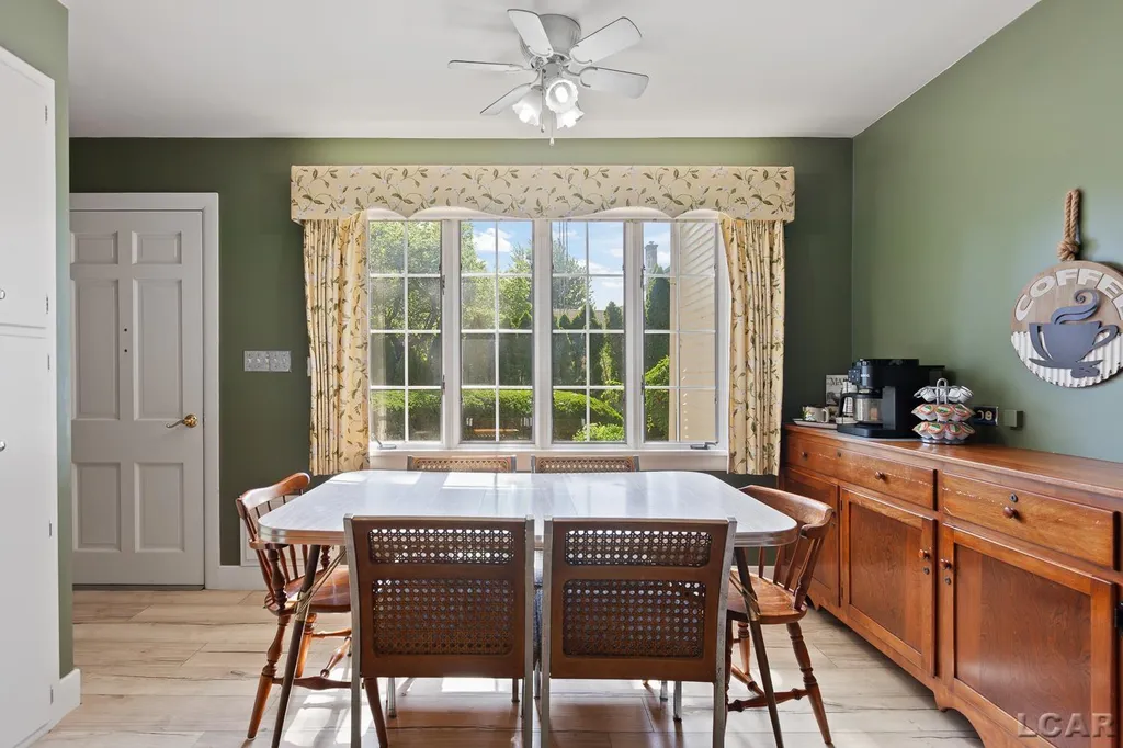 418 W Adrian Street Blissfield Village MI 49228