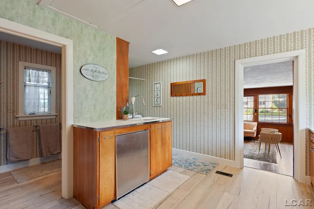 418 W Adrian Street Blissfield Village MI 49228