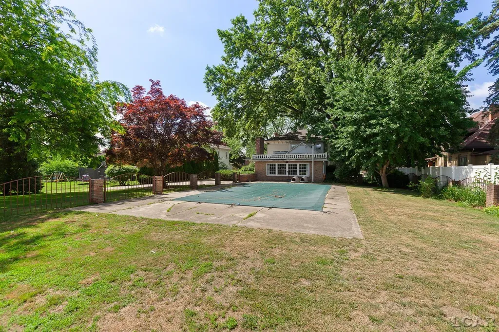 418 W Adrian Street Blissfield Village MI 49228