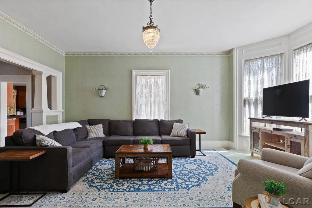 418 W Adrian Street Blissfield Village MI 49228