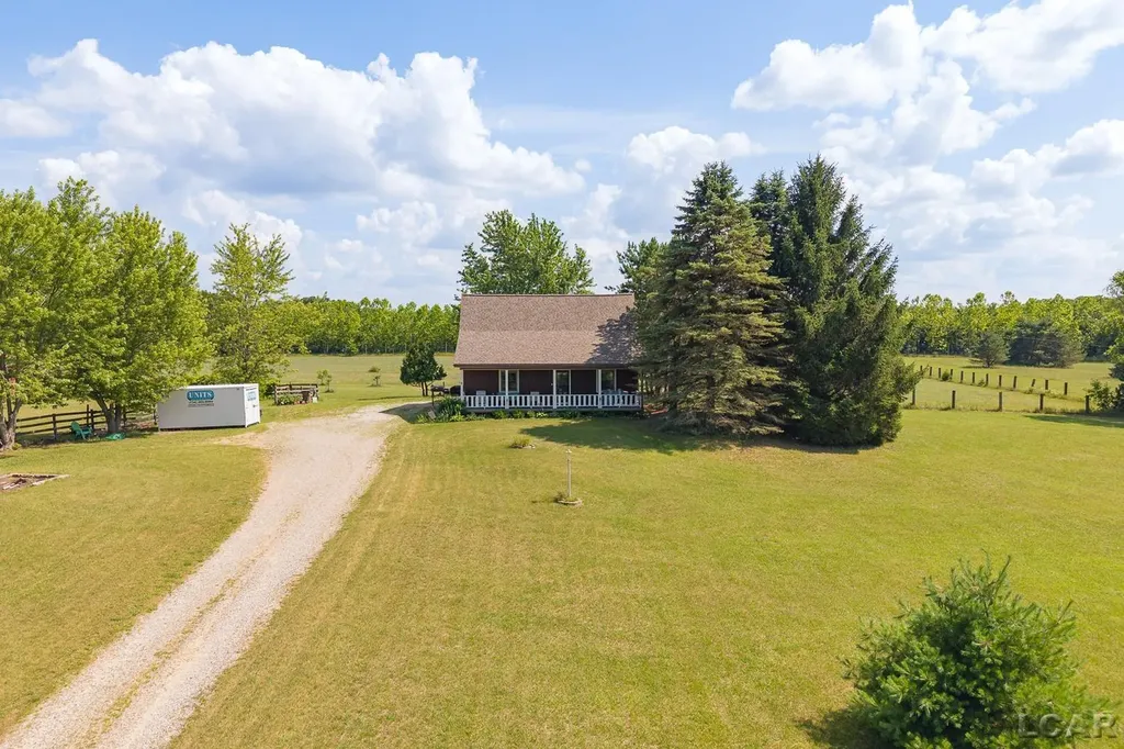 17721 Pleasant Lake Road Sharon Township MI 48158