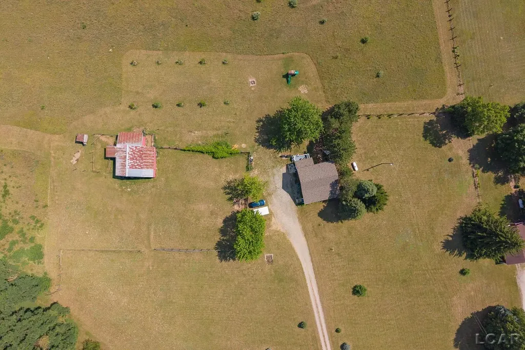 17721 Pleasant Lake Road Sharon Township MI 48158