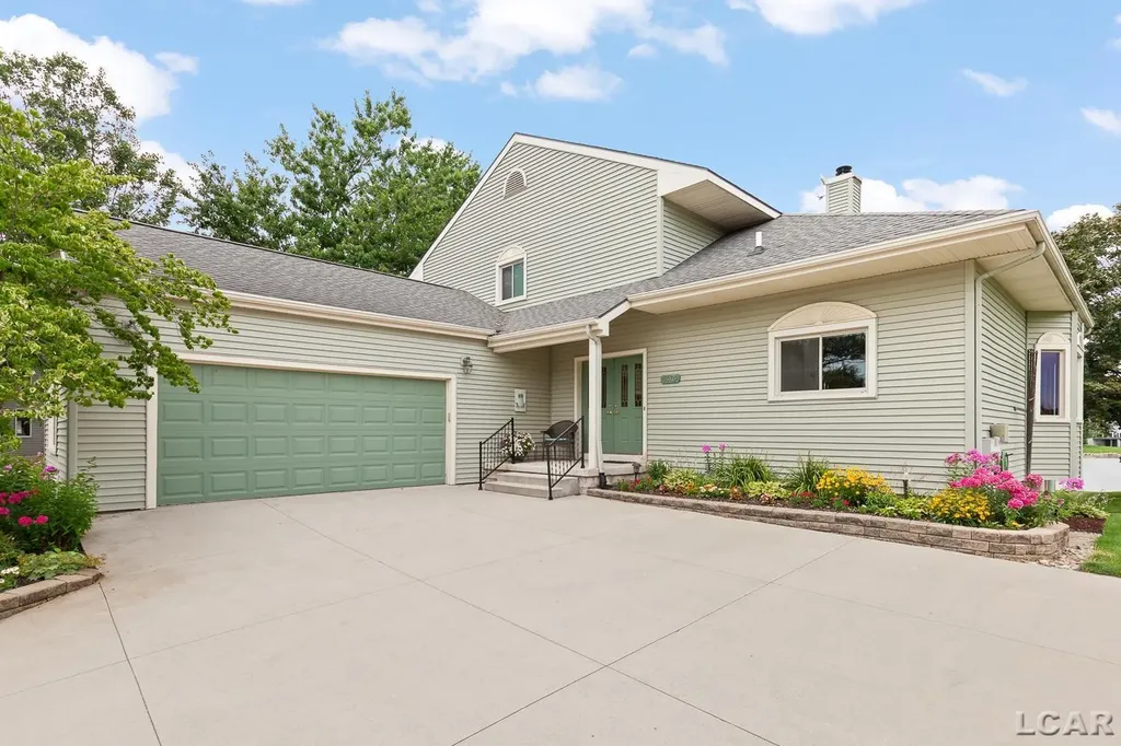 8070 Wadding Drive Cambridge Township MI 49265